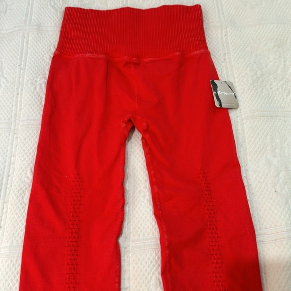 Free People Good Karma high rise 7/8 length legging. Size XS/S. NWT Red color - Picture 6 of 7